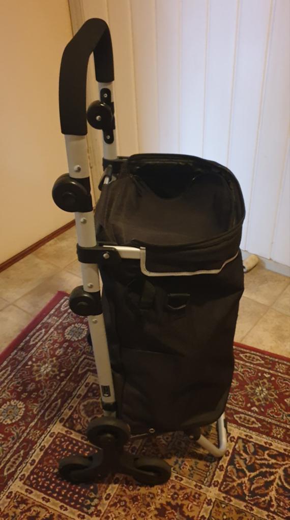 Boodschappen trolley met triangel wielen, Ophalen of Verzenden, Zo goed als nieuw, 30 cm of meer