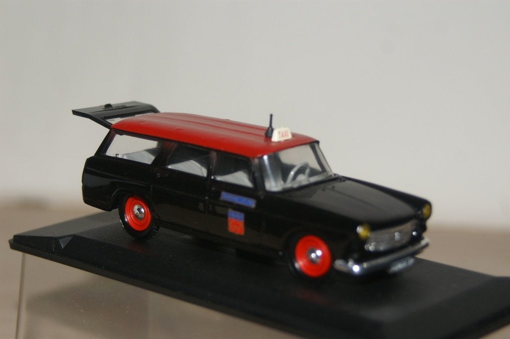 PEUGEOT 404 STATION CAR  TAXI, Ophalen of Verzenden, Gebruikt, Auto, Overige merken