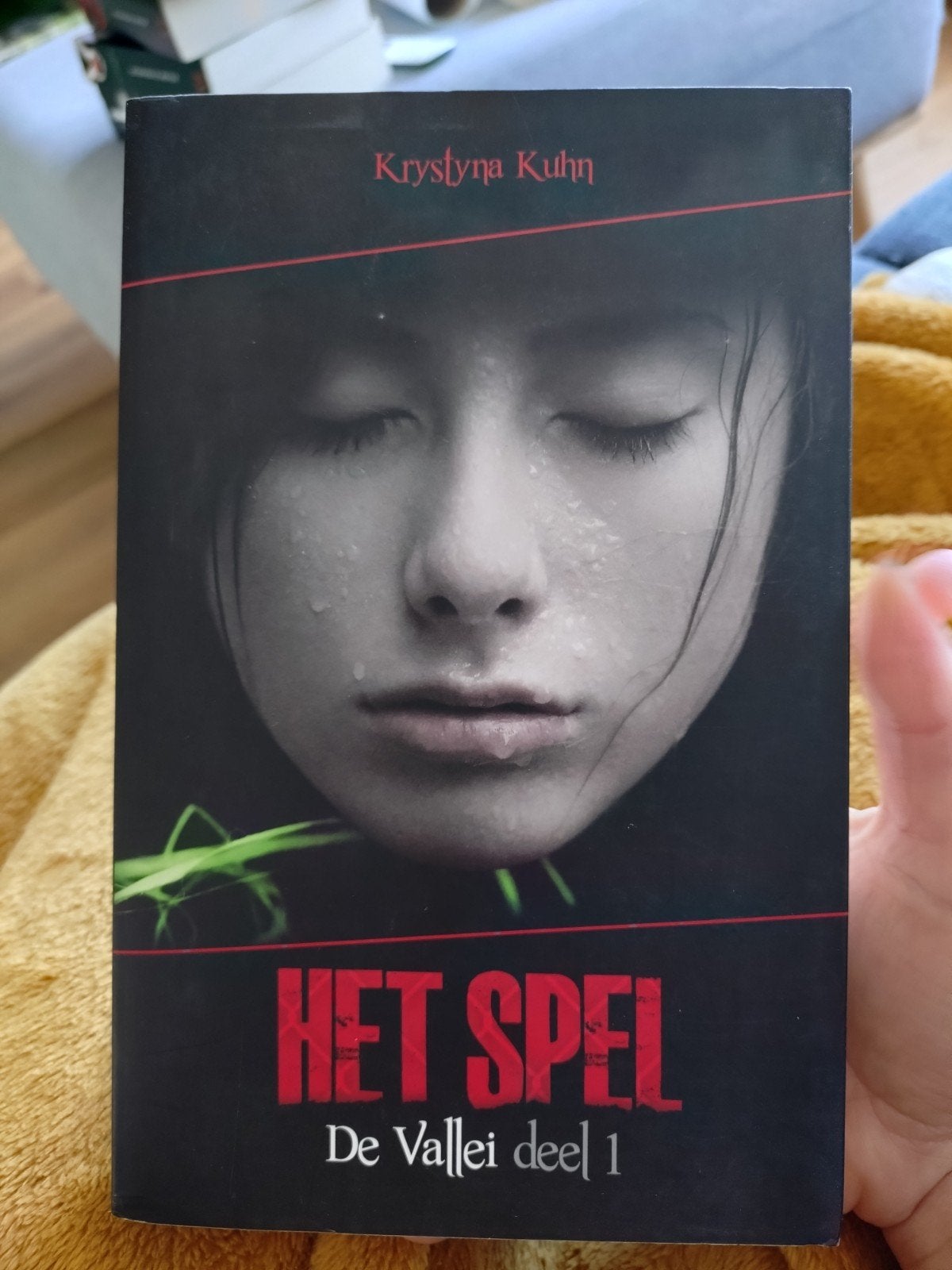 Krystyna Kuhn - 1 Het spel, Ophalen of Verzenden, Zo goed als nieuw, Krystyna Kuhn