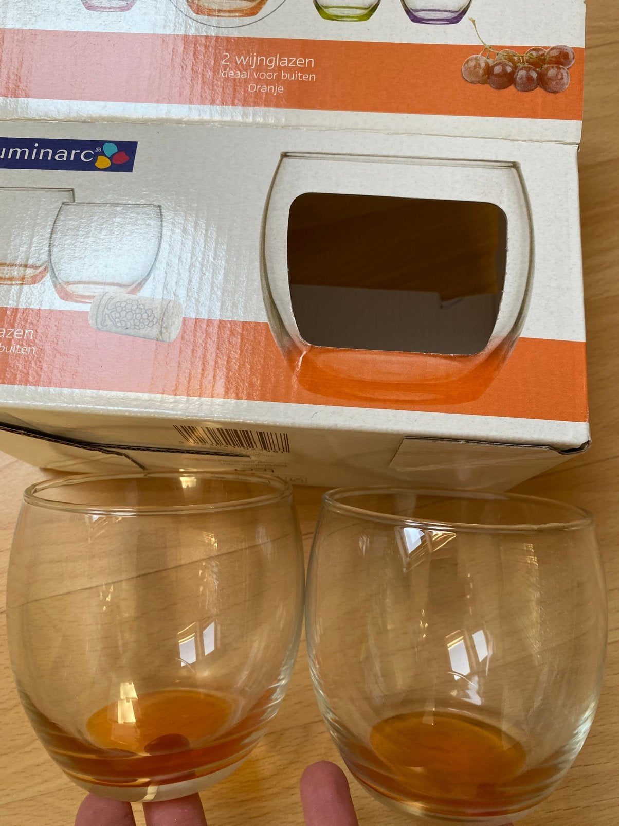 Nieuw 2 Wijnglazen wijn glazen Luminarc oranje wijnglas, Glas of Glazen, Nieuw, Ophalen of Verzenden, Glas