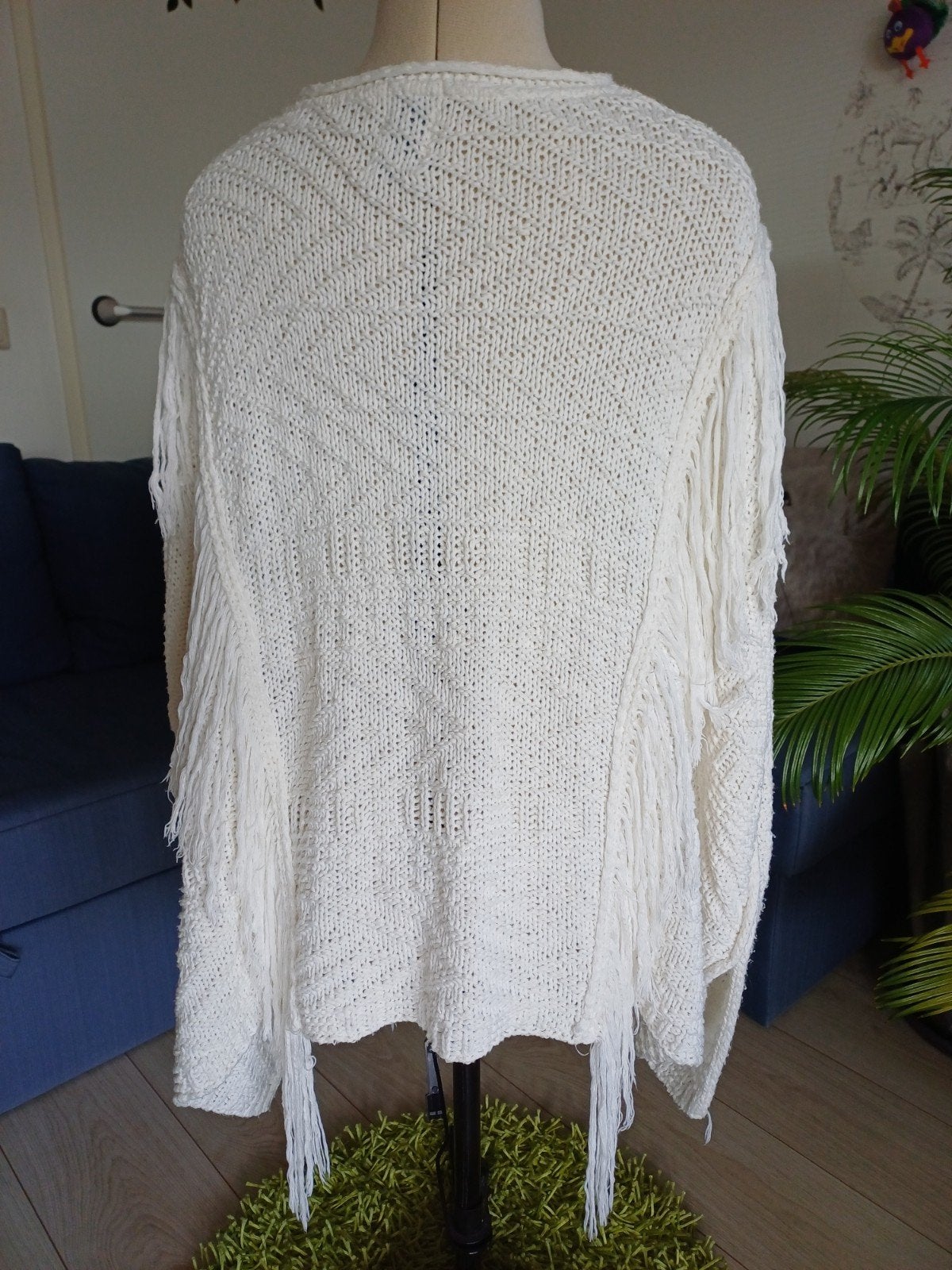 katoenen gebreide poncho., Ophalen of Verzenden, Zo goed als nieuw, Maat 46/48 (XL) of groter, Wit