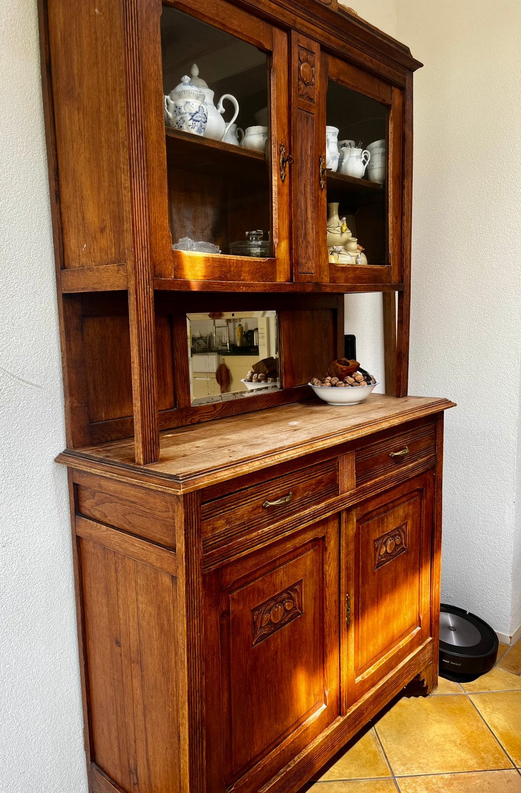 Buffetkast met glas – klassieke uitstraling, Ophalen, 100 tot 150 cm, Glas, Zo goed als nieuw