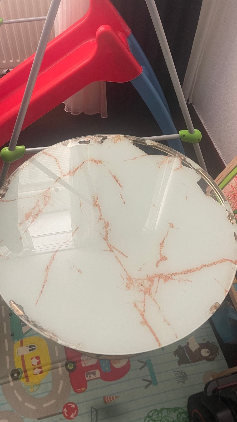 Gratis ronde glazen tafel - B: 75cm, H: 50cm, 50 – 75, Gebruikt, Rond, Glas