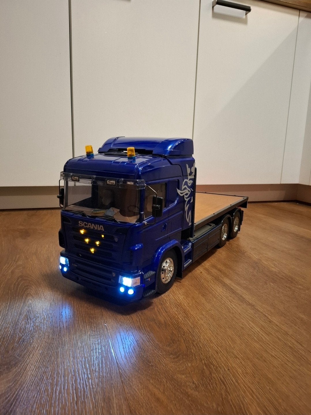 tamiya scania bakwagen, Ophalen, Zo goed als nieuw, Schaal 1:14