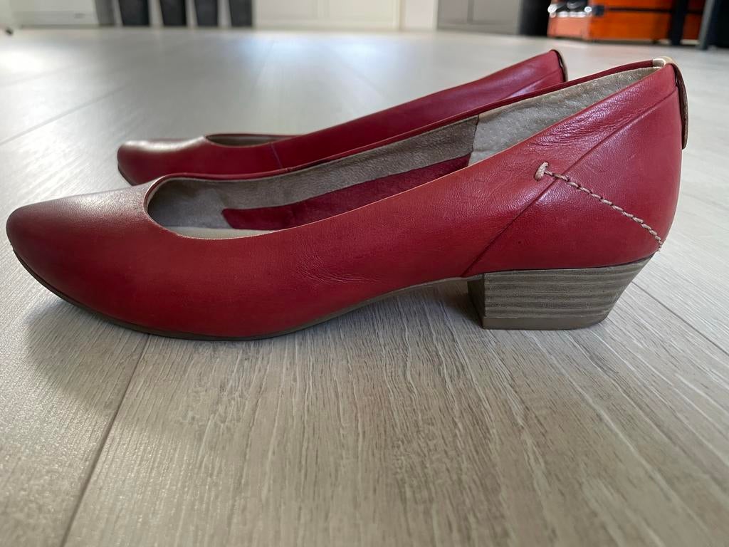 Rode schoenen, maat 36-37, Schoenen met lage hakken, Ophalen of Verzenden, Zo goed als nieuw, Rood