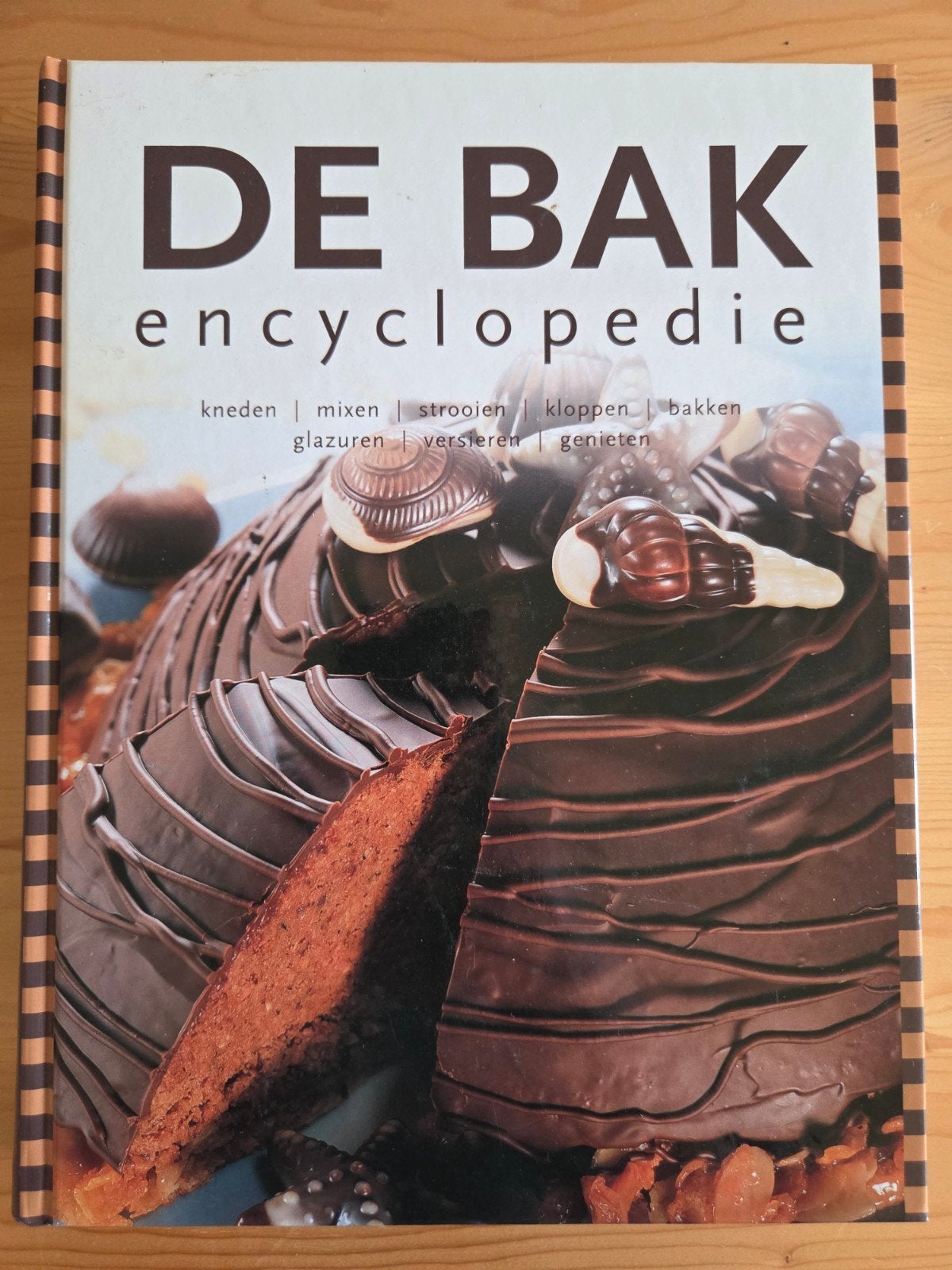 de bak encyclopedie kookboek, Boeken, Ophalen of Verzenden, Gelezen