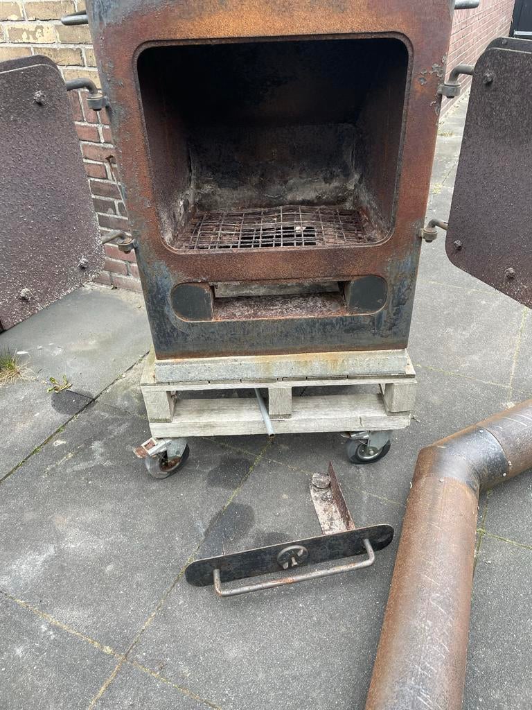 Buitenkachel/ tuinhaard met pijp, Tuin en Terras, Tuinhaarden, Ophalen, Gebruikt