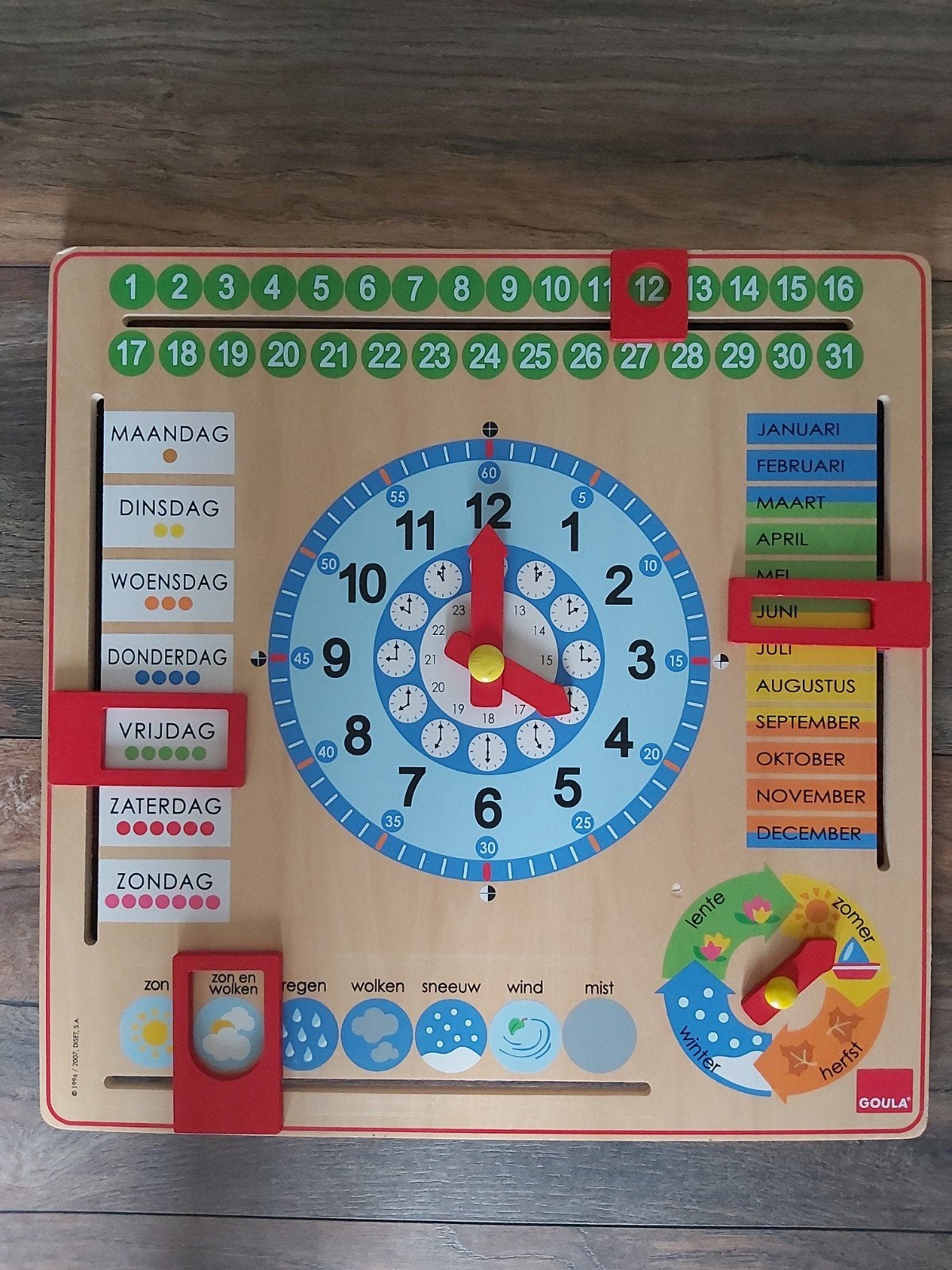Kalender klok hout educatief van Goula, Ophalen of Verzenden, Zo goed als nieuw