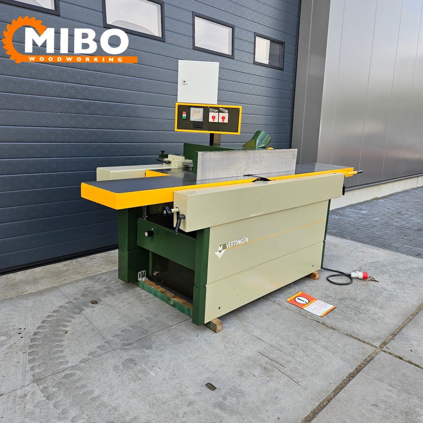 Vertongen schaafbank Vlakenvandiktebank 630mm *** cnc, Ophalen of Verzenden, Zo goed als nieuw, Elektrisch