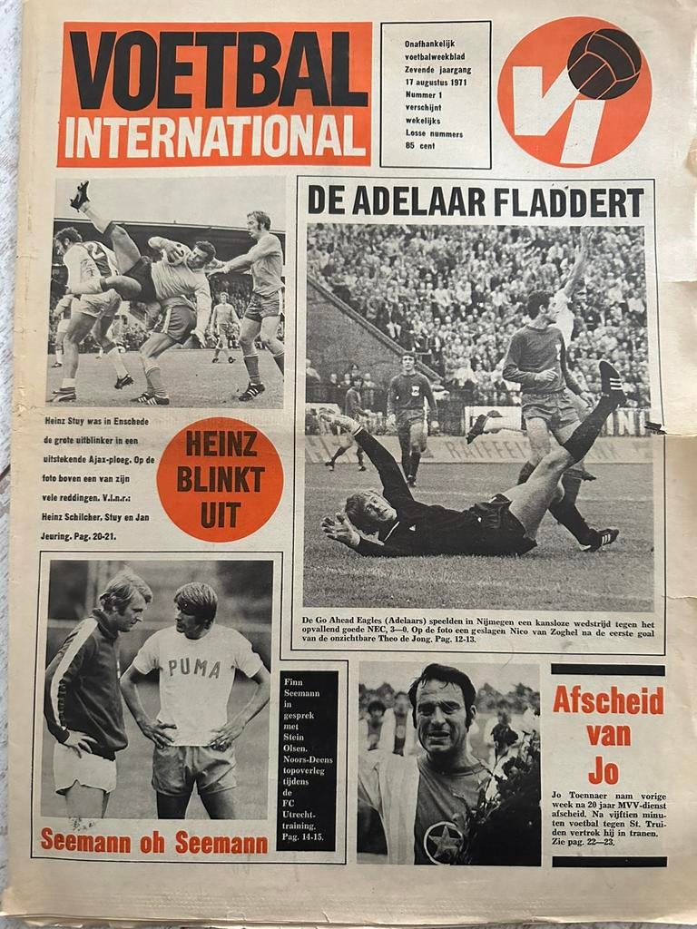 Voetbal International (VI) - Zevende jaargang (1971), Boeken, Ophalen of Verzenden, Gelezen, Krant