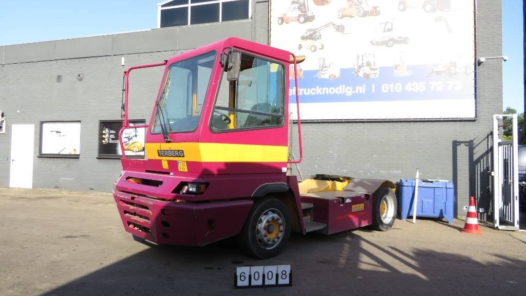Terberg YT182 terminal trekker (bj 2015), Overige aandrijving, Overige typen, Terberg
