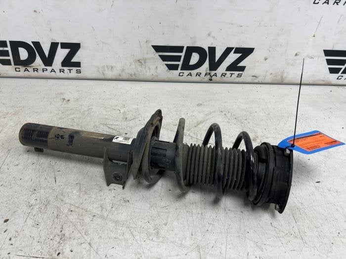 Schokdemper rechts-voor van een Volkswagen Caddy, Gebruikt, -, Volkswagen, -