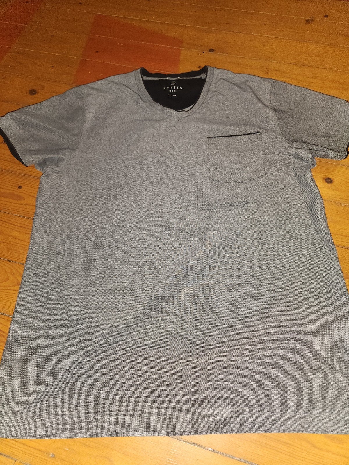 Costes Men T-shirt Grijs Maat XL met V-hals en Borstzak, Costes Men, Maat 56/58 (XL), Ophalen of Verzenden, Grijs