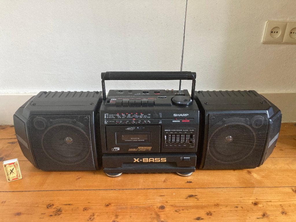 Mega XL ghettoblaster X-Bass Sharp WF-T380H boombox radio, Ophalen of Verzenden, Gebruikt