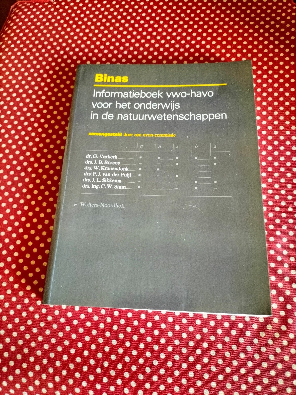 BINAS boek, biologie, natuurkunde en scheikunde, €3,50, Gelezen, VWO, Biologie, Ophalen of Verzenden