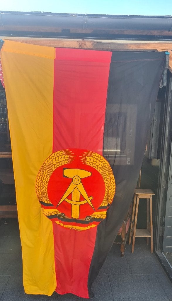 Vlag DDR, Ophalen, Gebruikt