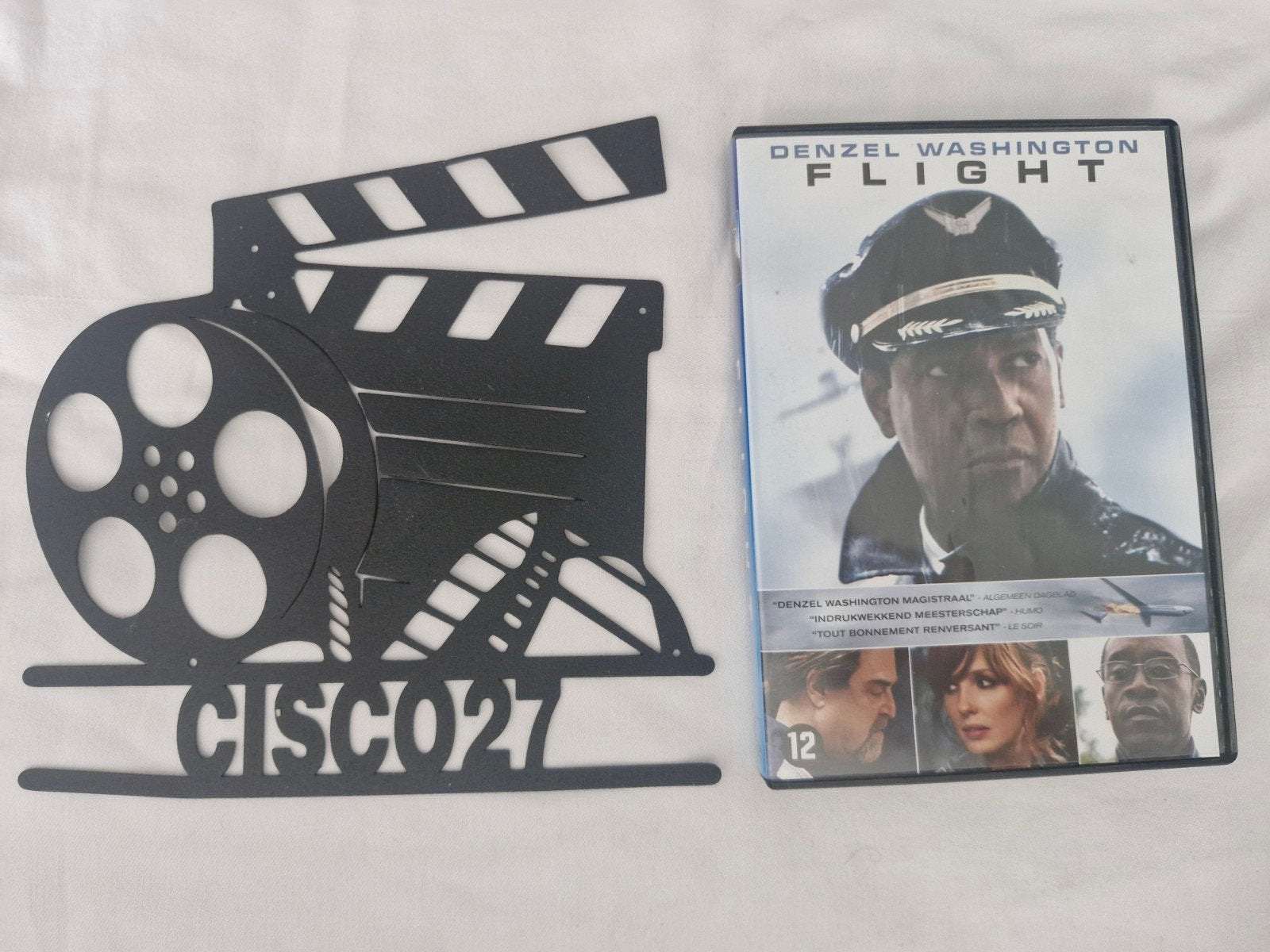 Flight, Vanaf 12 jaar, Ophalen of Verzenden, Zo goed als nieuw, Actiethriller