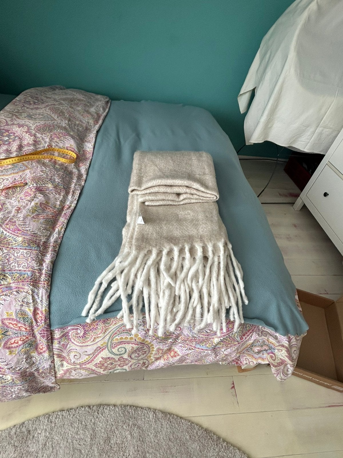 Woonplaid beige nieuw 200 x 270  deken, Ophalen of Verzenden, Nieuw