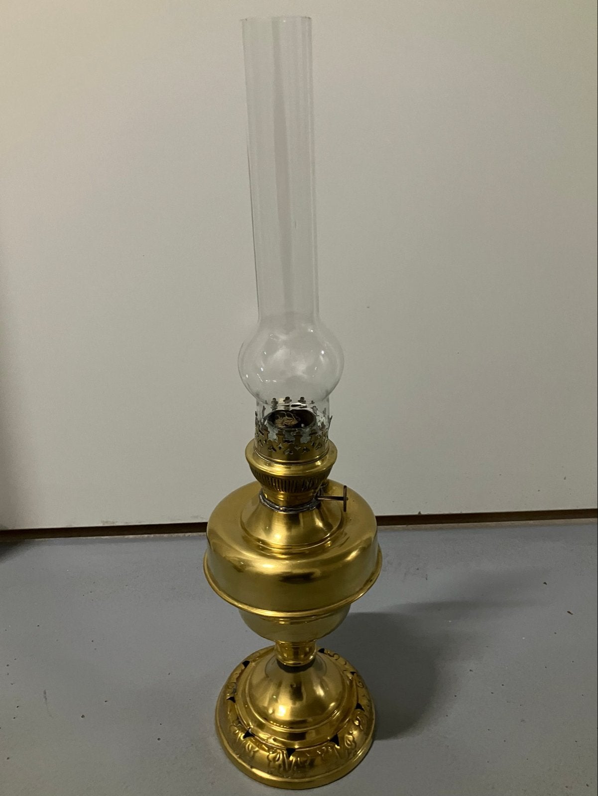 Antieke Messing Olielamp met Glazen Kap, Antiek en Kunst, Ophalen