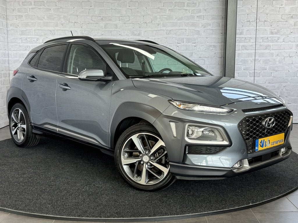 Hyundai KONA 1.6 T-GDI Premium 4WD Pano Trekhaak HUD Keyless, Auto's, Hyundai, Automaat, 4 cilinders, Vierwielaandrijving, 600 kg