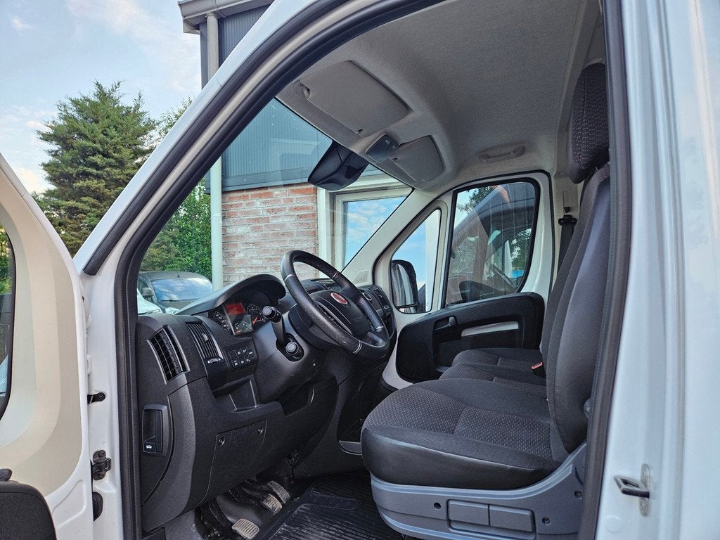 Fiat Ducato 30 2.2 MultiJet L2H2 Trekhaak! Camera! Carplay!, Auto's, Bestelauto's, Euro 6, 4 cilinders, Wit, Origineel Nederlands