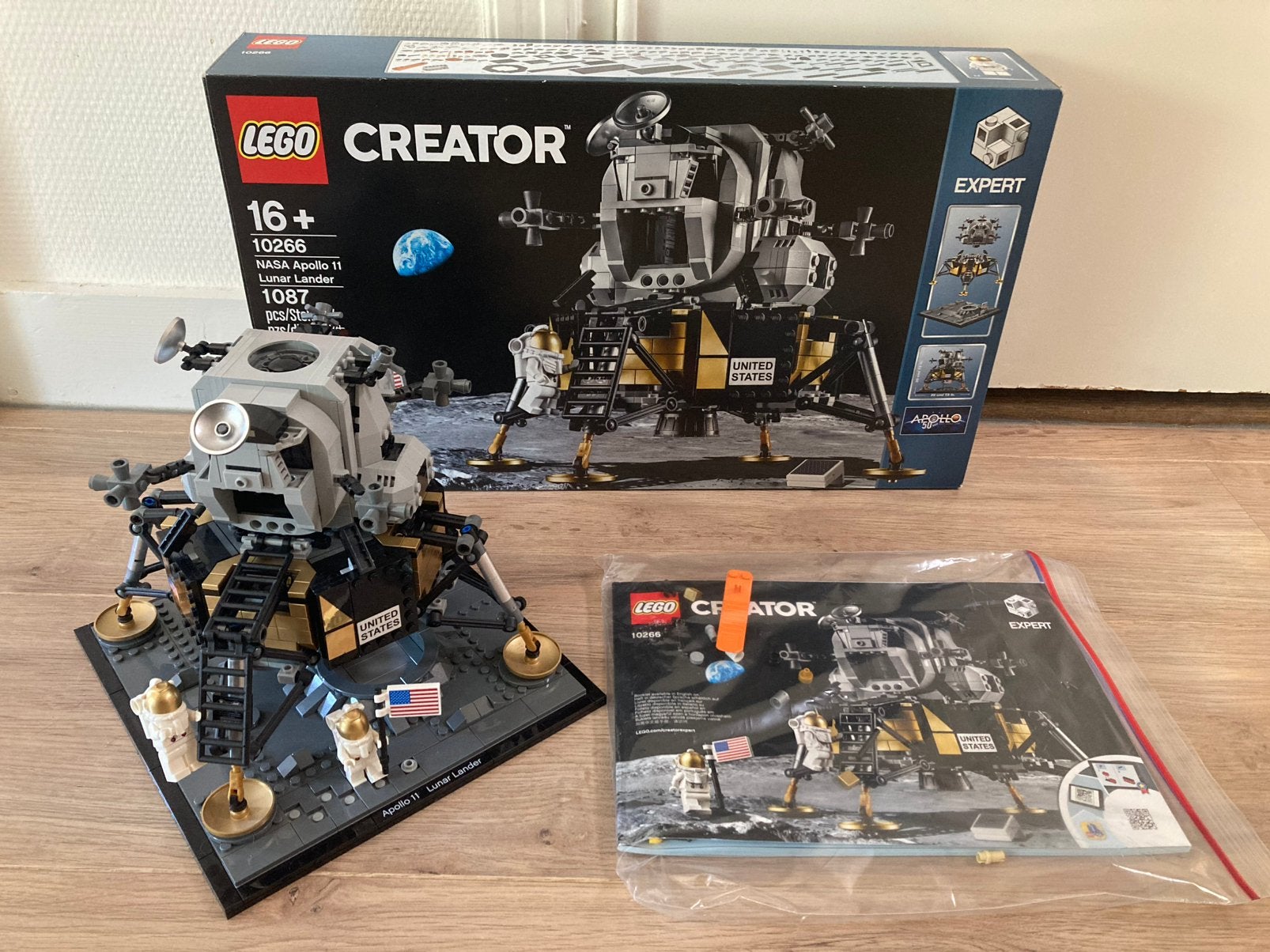 Lego creator 10266 nasa apollo 11 lunar lander, Lego, Ophalen of Verzenden, Zo goed als nieuw, Compleet