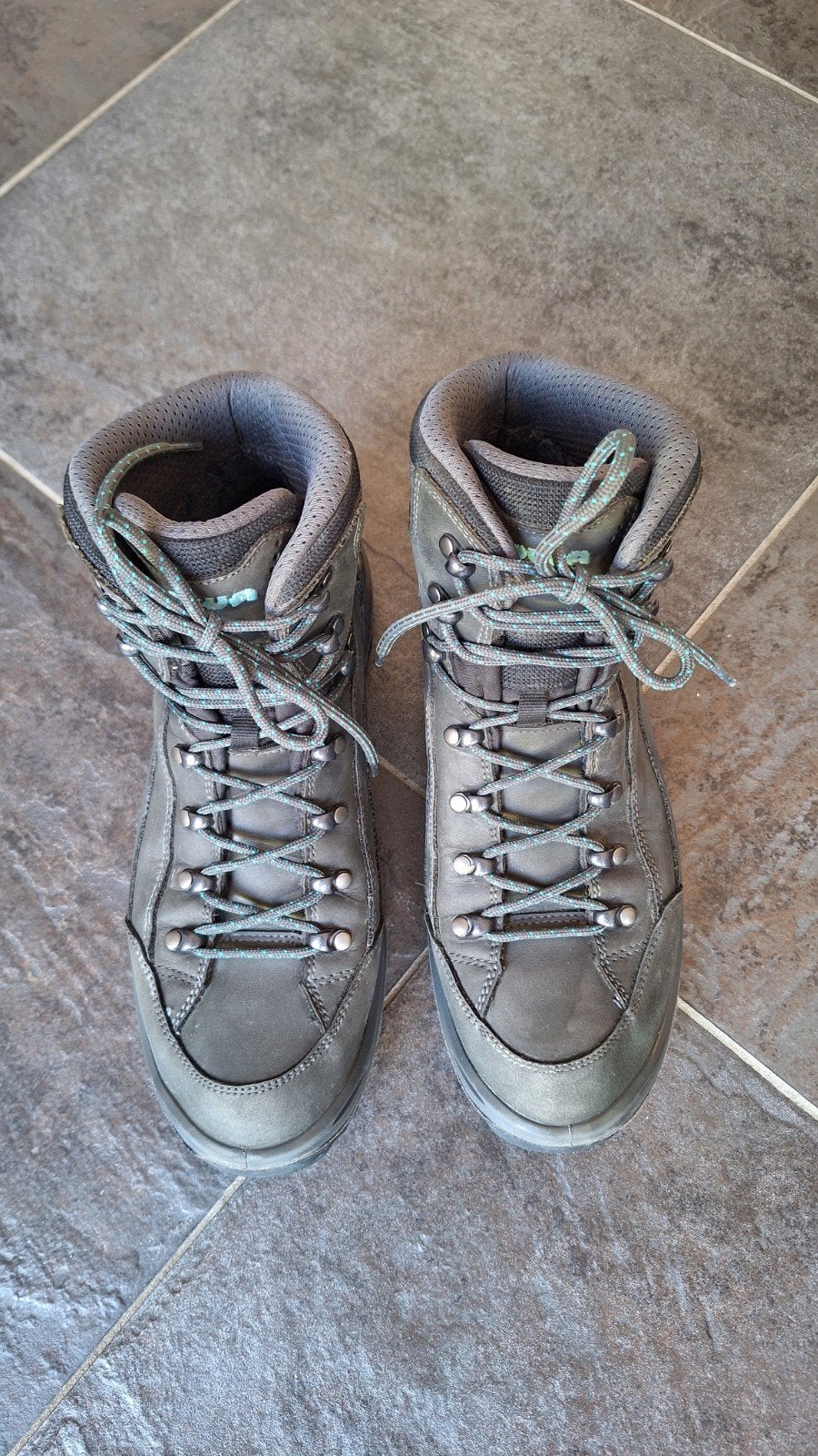 Lowa wandelschoenen, Sport en Fitness, Bergsport en Wandelen, Ophalen of Verzenden, Zo goed als nieuw, Schoenen