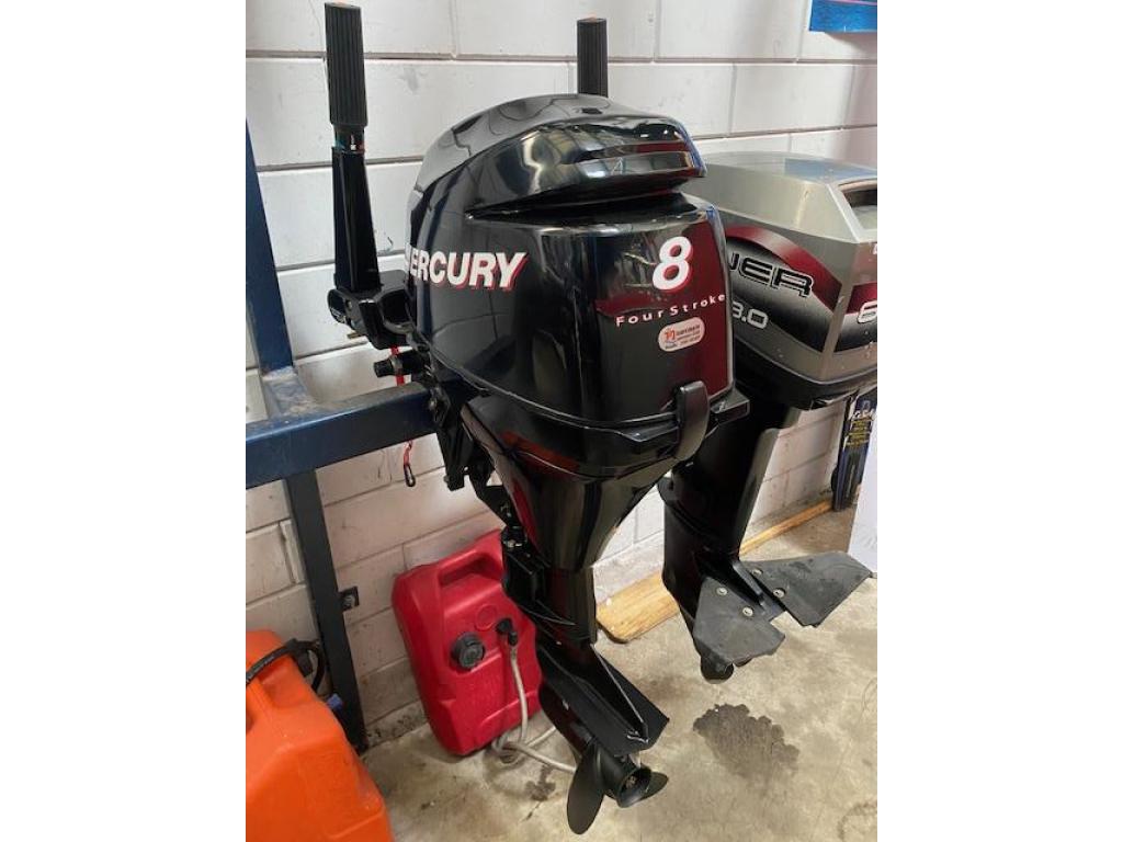Mercury F8m, Gebruikt, Benzine