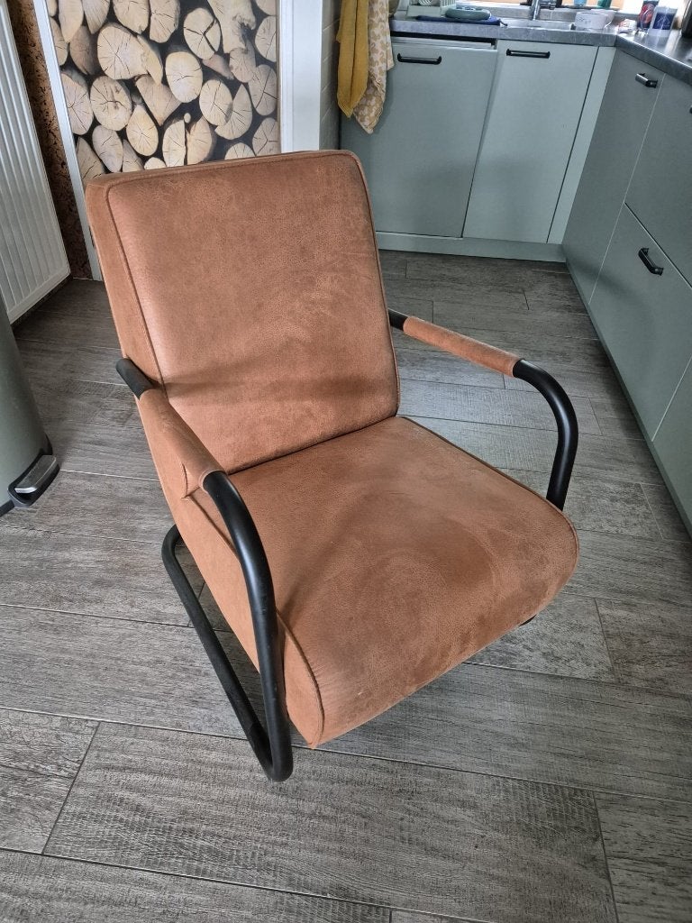 2 mooie stoelen nogmaals te koop, Huis en Inrichting, Ophalen, Overige materialen, Twee, Bruin