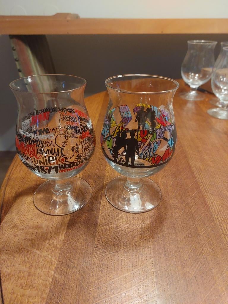 2 DUVEL GLAZEN; FAKE en DENIS, Verzenden, Zo goed als nieuw, Bierglas