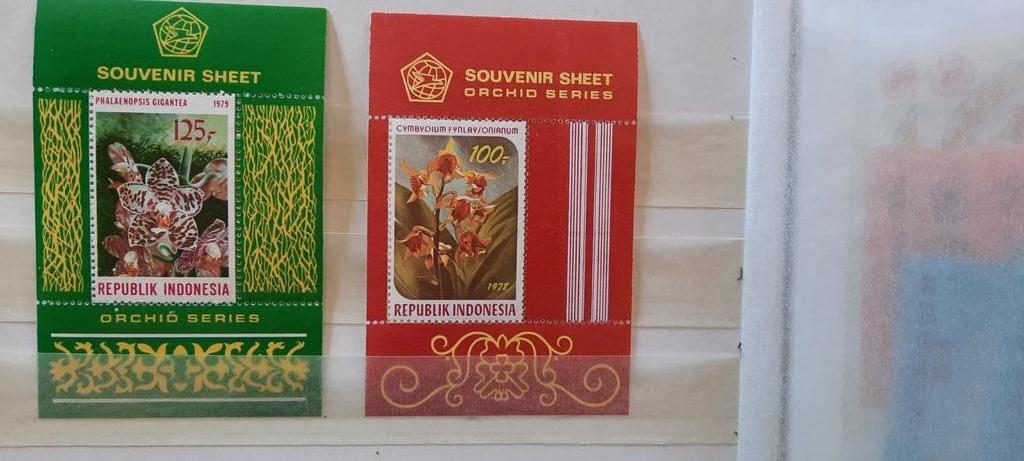 Indonesië: 2 blokken orchideeën (1978, 1979), Ophalen of Verzenden, Zuidoost-Azië