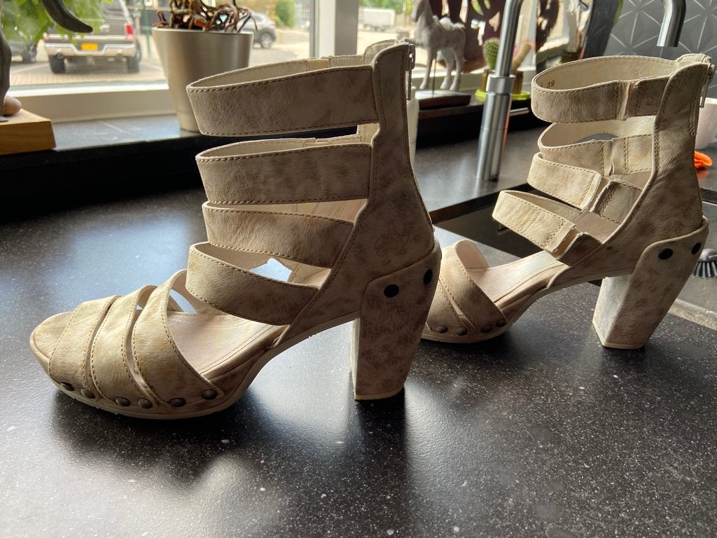 Zo goed als niet gedragen Eject zomerschoenen maat 39, Beige, Zo goed als nieuw, Sandalen of Muiltjes, Ophalen of Verzenden