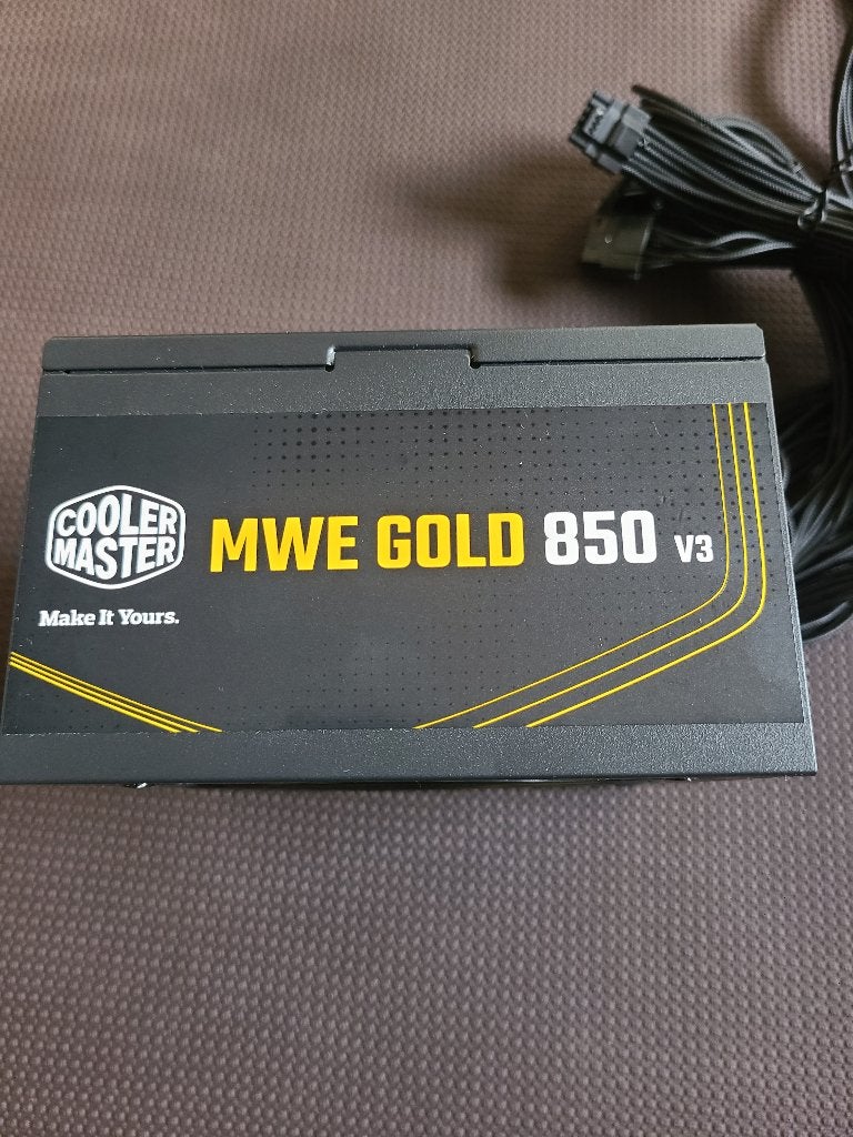 Cooler Master MWE Gold 850W Voeding, Ophalen of Verzenden, Gebruikt