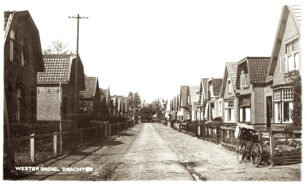 v.d. LIST-FOTOKAART  DRACHTEN, Verzenden, 1920 tot 1940, Gelopen, Friesland