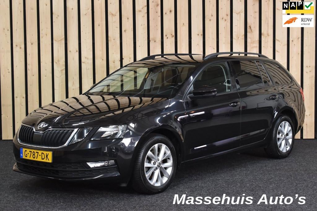 Skoda Octavia Combi 1.0 TSI Greentech Business Edition CarPl, Auto's, Skoda, Stof, Euro 6, 116 pk, Zwart