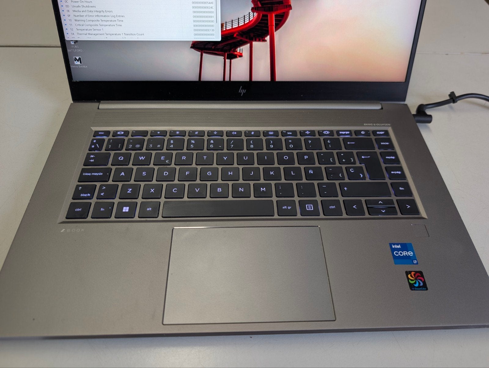 HP ZBook Studio G8 — 15.6" 4K 120Hz i7-11800H rtx 3070, Met videokaart, 2 tot 3 Ghz, 1000 GB SSD, Intel Core i7-11800H