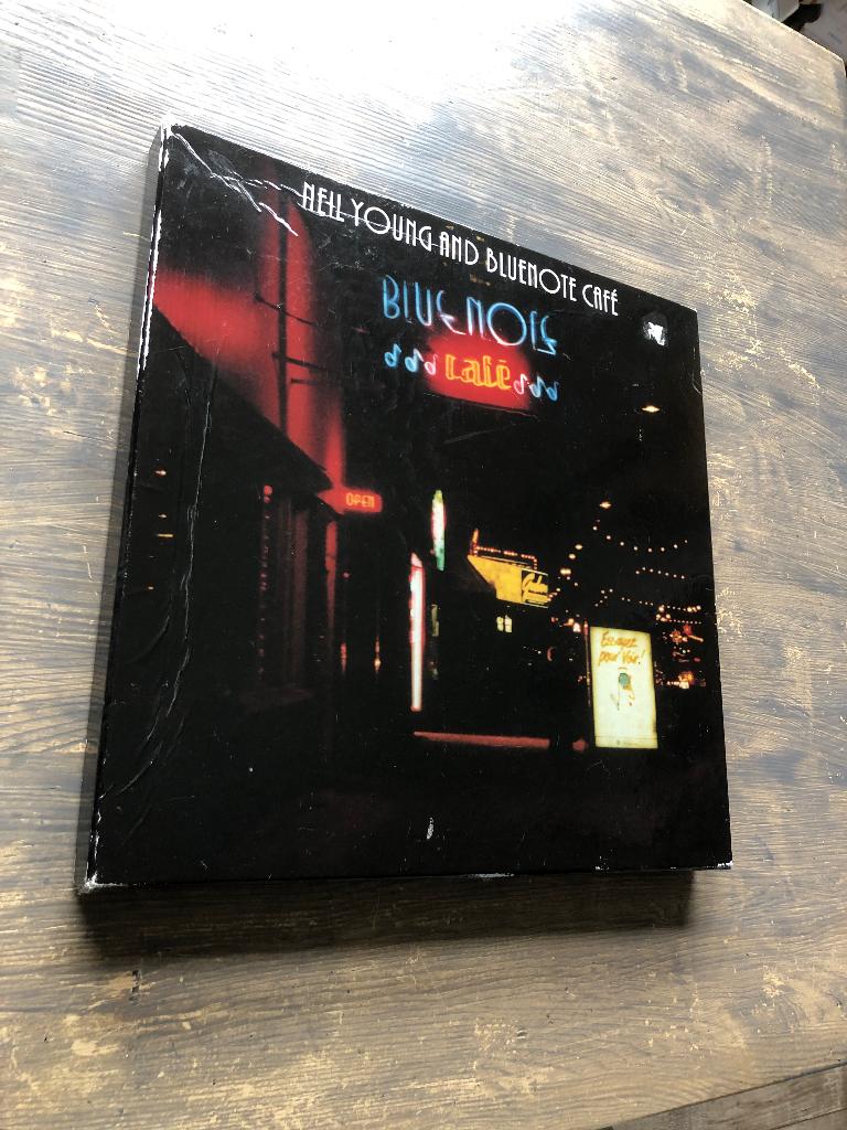 Neil Young and Bluenote Cafe, Ophalen of Verzenden, Zo goed als nieuw, 12 inch, Poprock