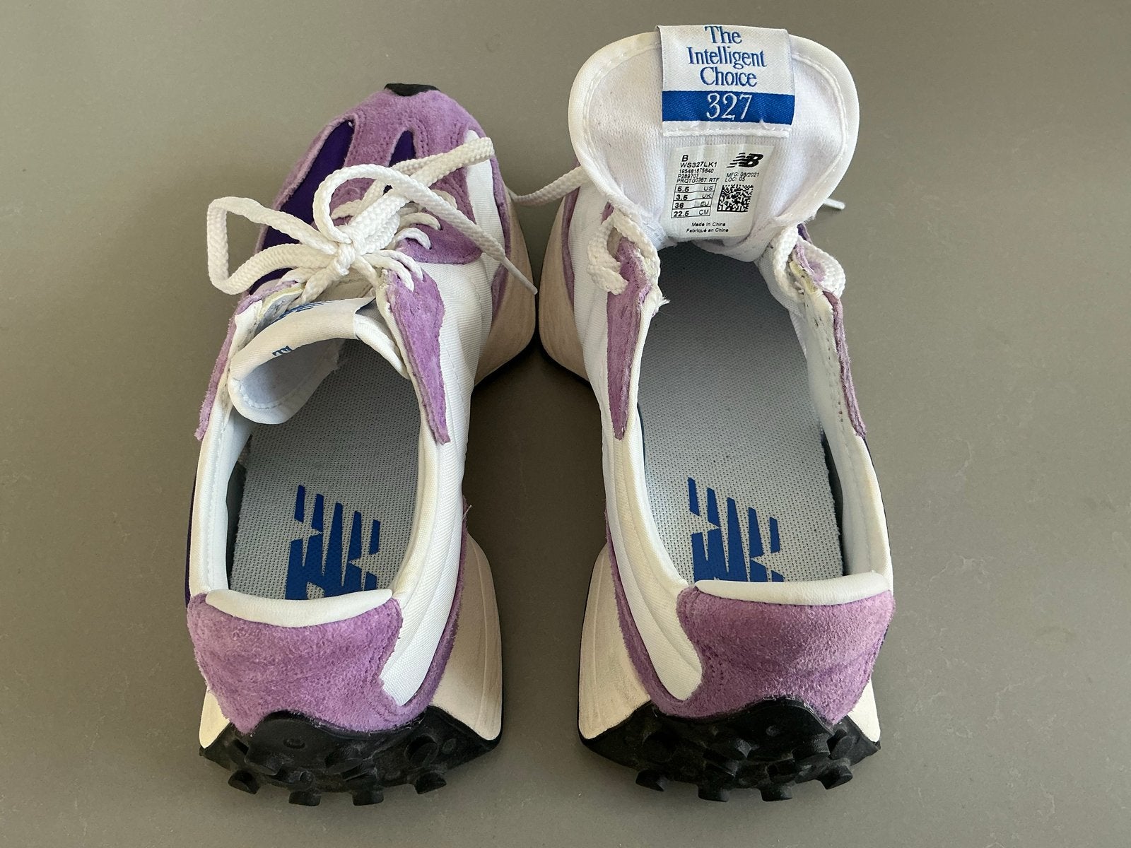 New Balance 327 Sneakers - Paars/Wit, Kleding | Dames, Ophalen of Verzenden, Nieuw, Overige kleuren, Sneakers of Gympen