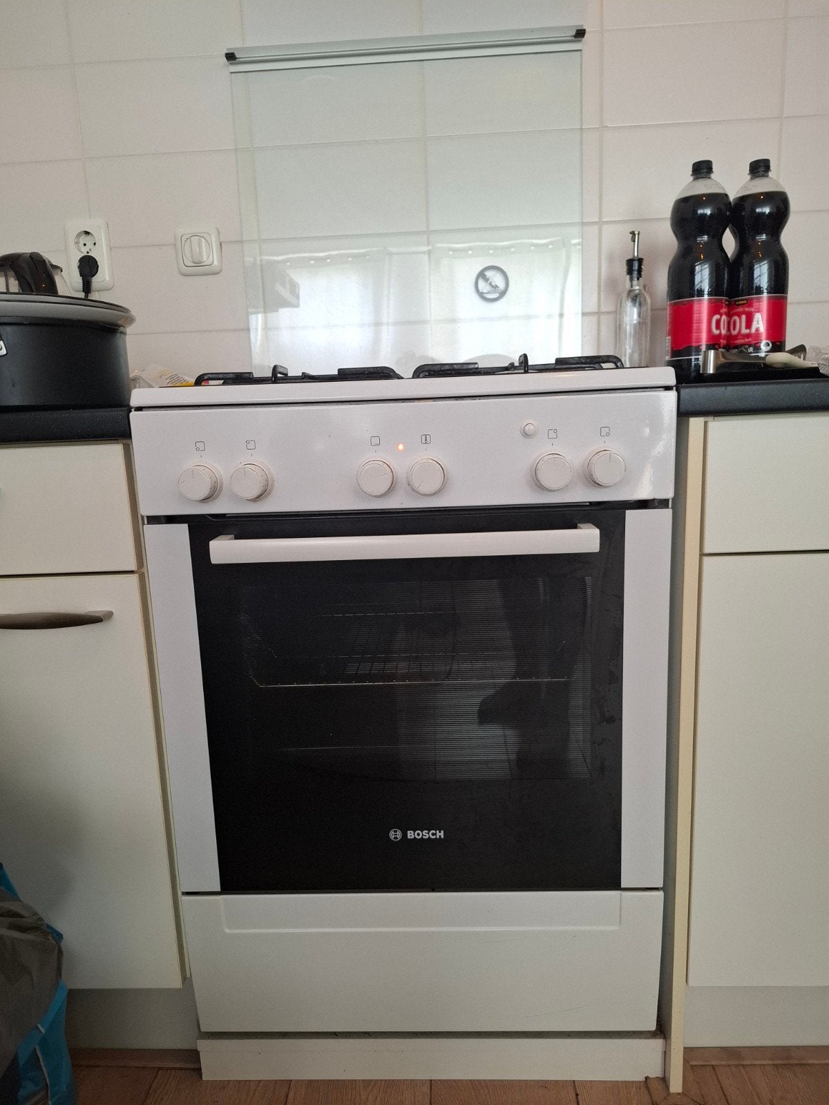 BOSCH gasfornuis met oven, Ophalen, Gebruikt, 4 kookzones, Gas