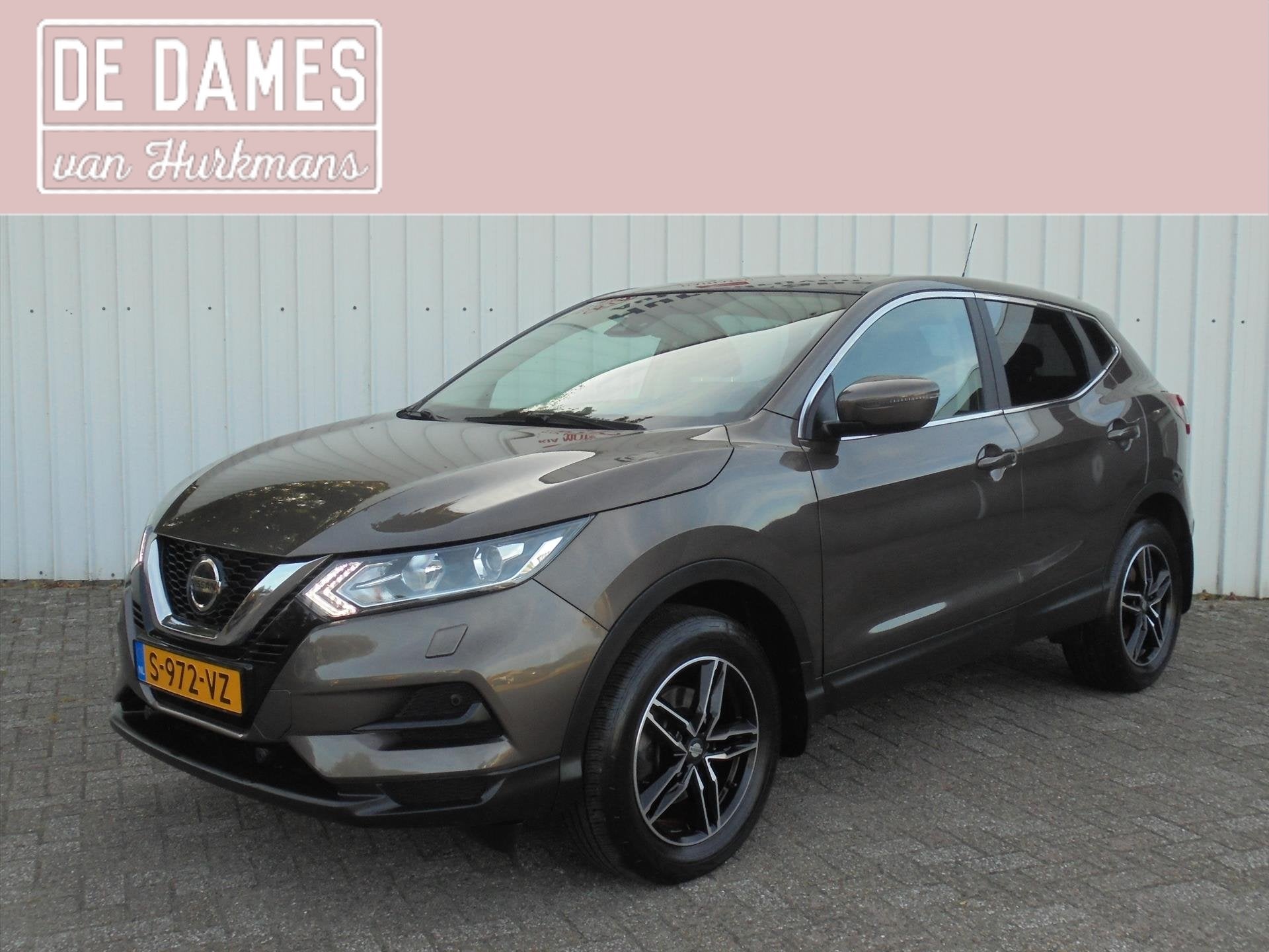 Nissan Qashqai 1.3 DIG-T 140PK VISIA TREKHAAK NETTE AUTO, Auto's, Gebruikt, 4 cilinders, Bruin, Bedrijf