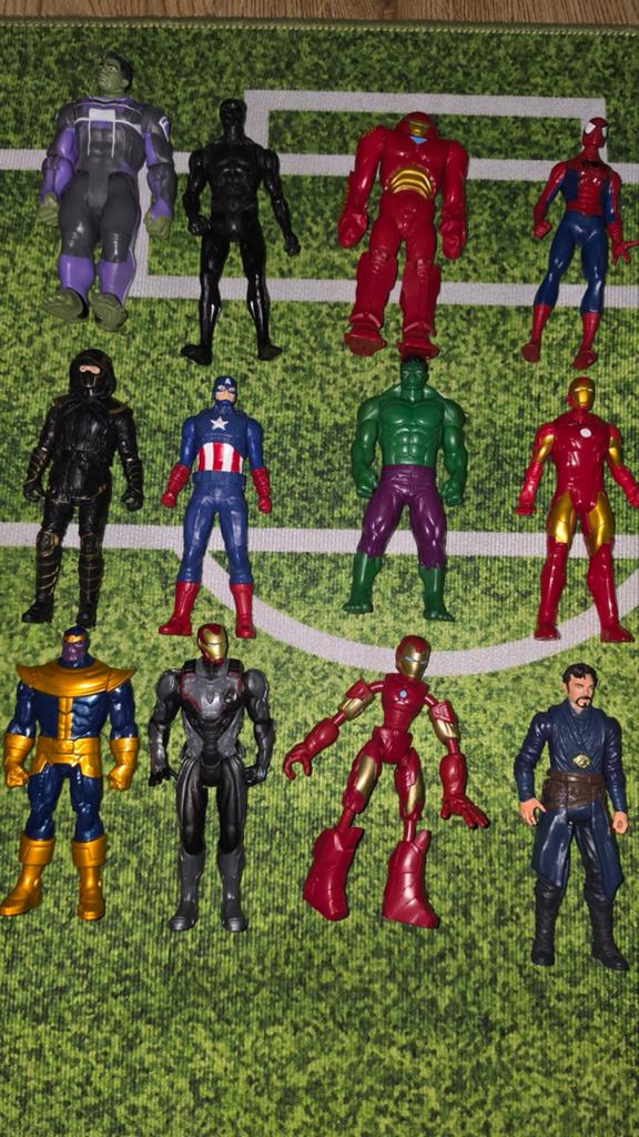 Marvel avengers 12 stuks, Kinderen en Baby's, Speelgoed | Actiefiguren, Zo goed als nieuw, Ophalen of Verzenden