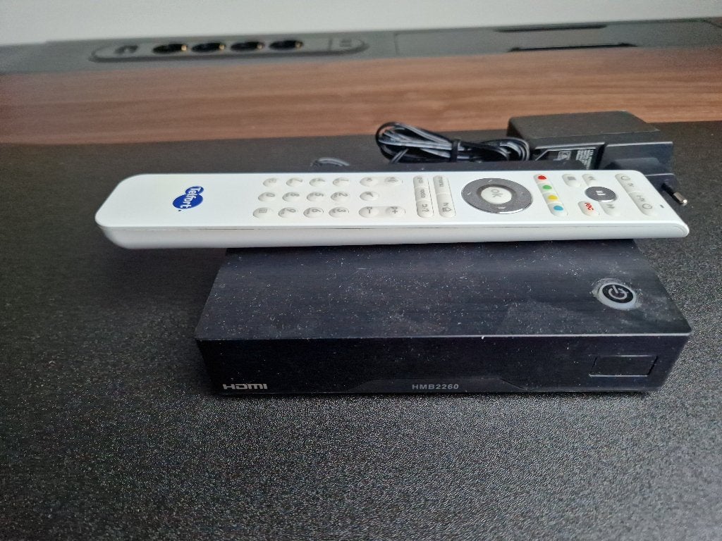 KPN Box HMB2260 met afstandsbediening, Ophalen of Verzenden, Zo goed als nieuw, KPN