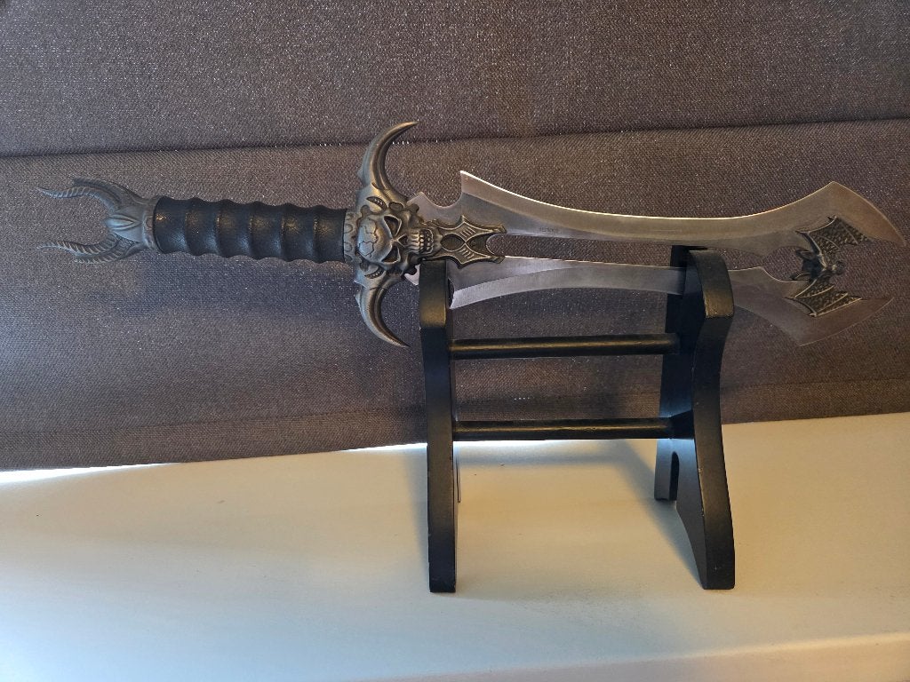 Decoratieve gothic style dagger, Ophalen of Verzenden, Zo goed als nieuw