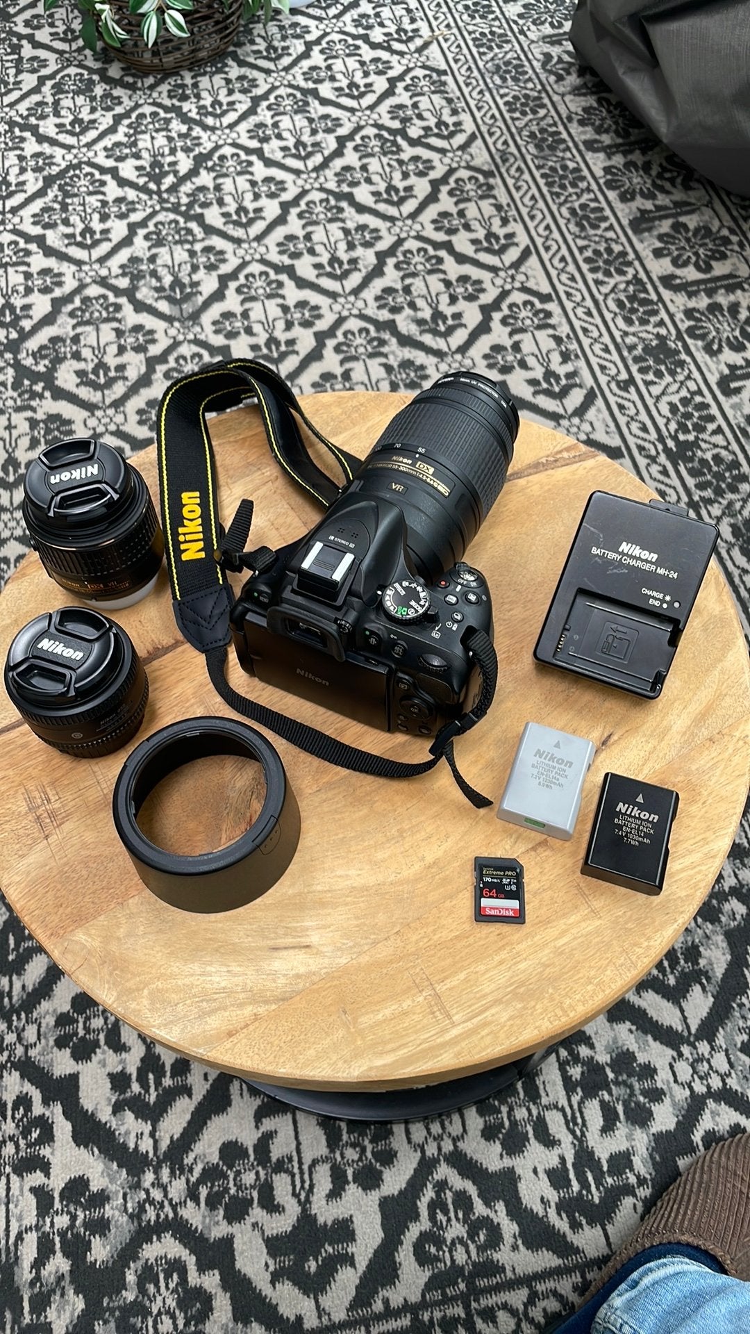 Nikon D5200 complete set met 3 lenzen en accessoires, Ophalen, Gebruikt, Spiegelreflex, Accu