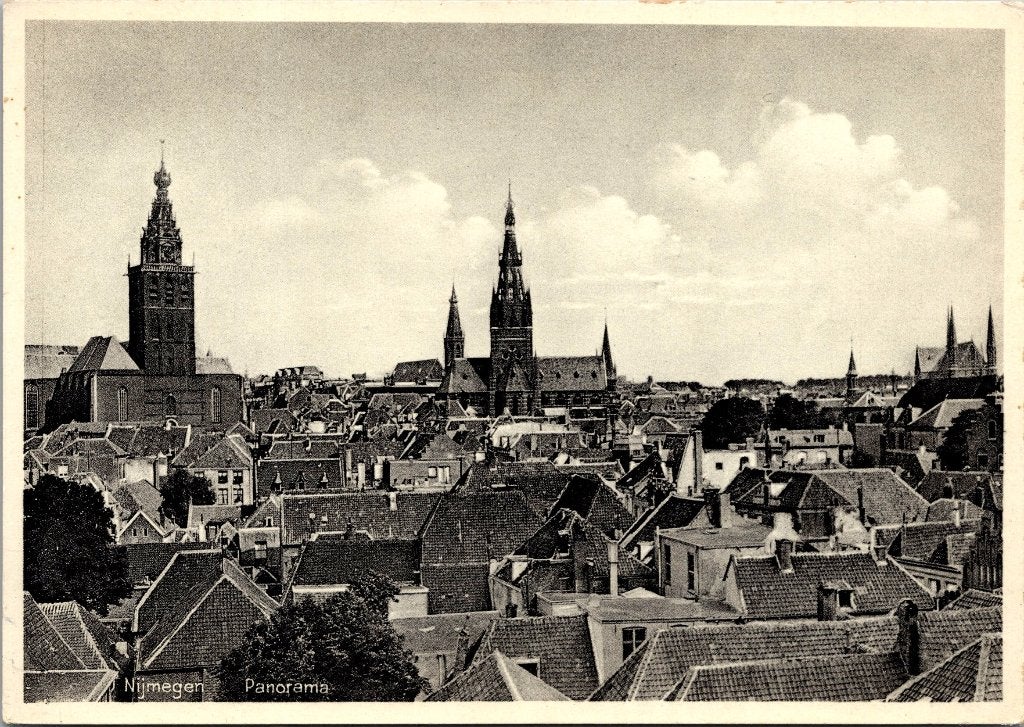 Nijmegen - 12 oude ansichtkaarten III, Verzamelen, Ansichtkaarten | Nederland, Verzenden, 1940 tot 1960, Gelopen, Gelderland