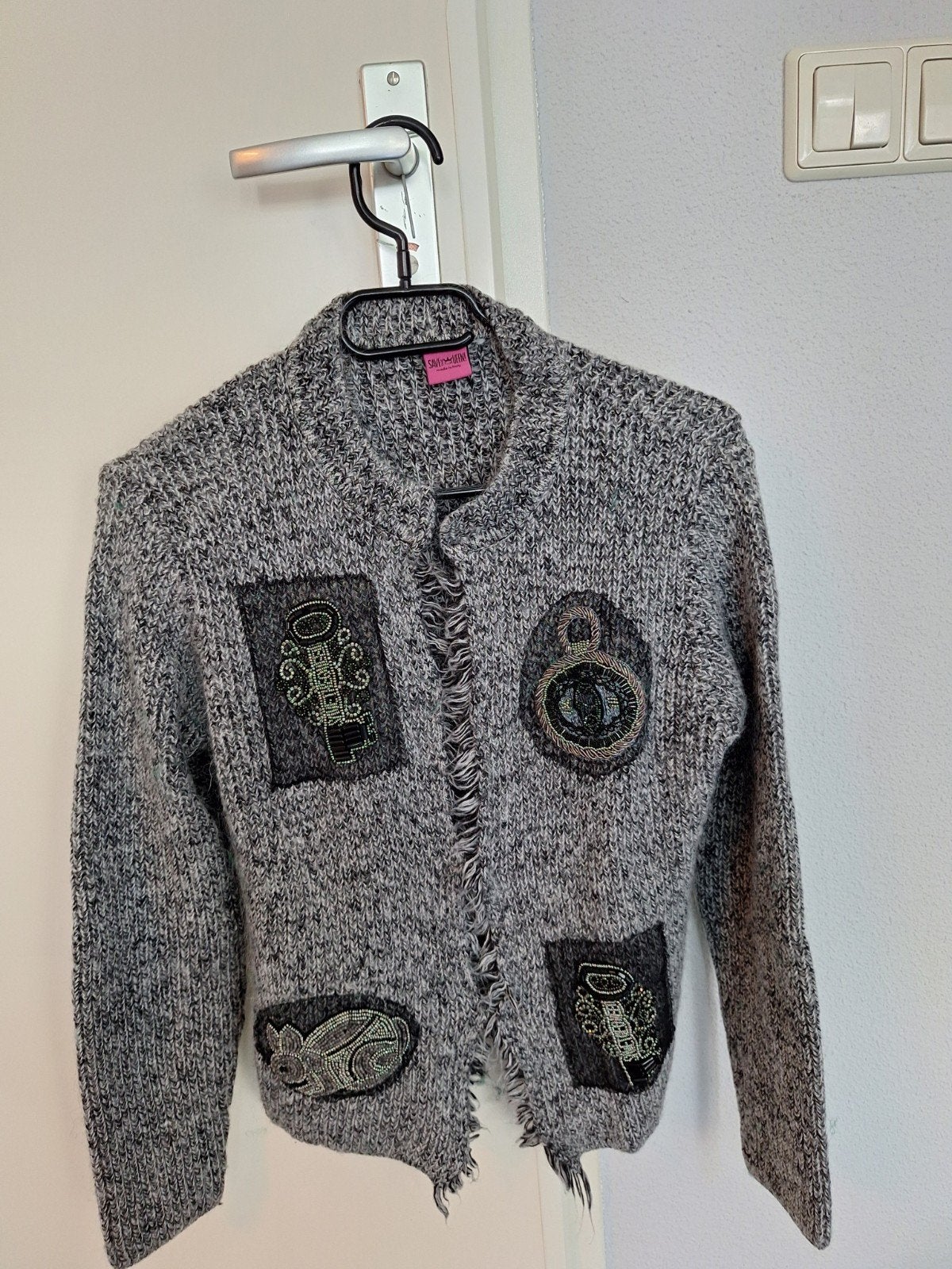 Save the Queen! Cardigan met applicaties, Kleding | Dames, Maat 38/40 (M), Save the Queen!, Ophalen of Verzenden, Zo goed als nieuw