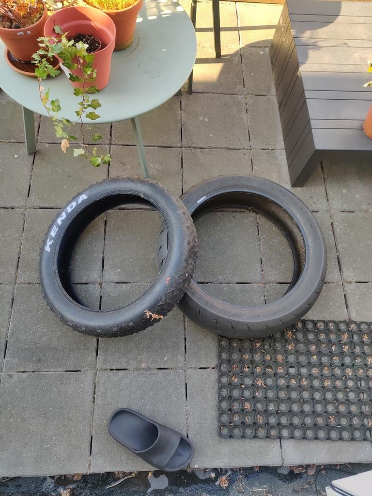 Oude banden gratis, Ophalen