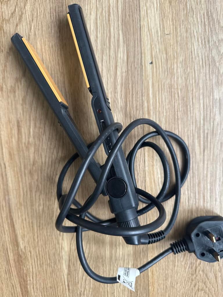 BaByliss Paris stijltang - Type C61 REF: 2025NU, Ophalen of Verzenden, Zo goed als nieuw, Krultang of Stijltang