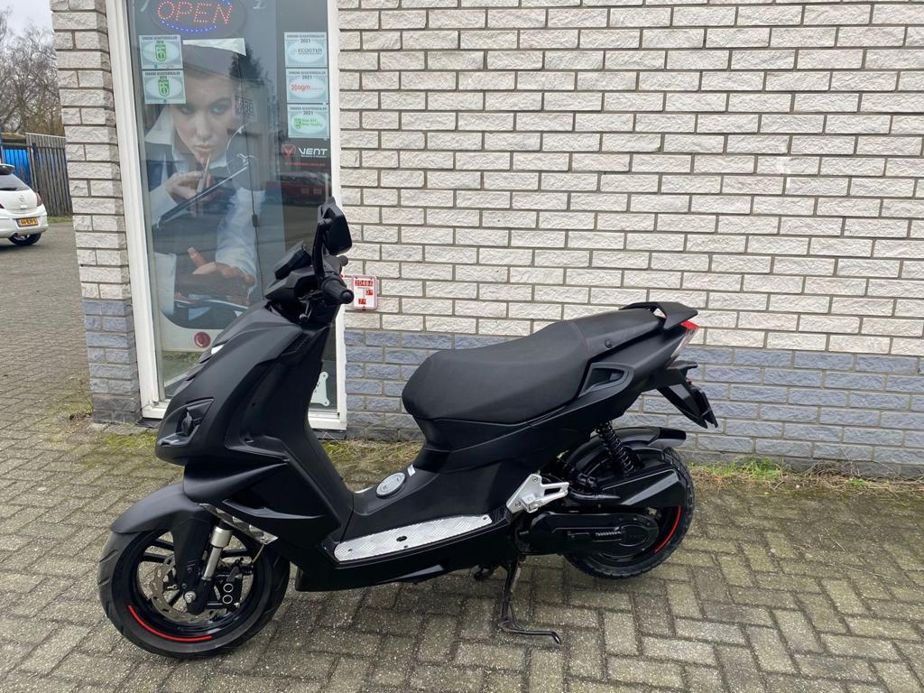 PRACHTIGE PEUGEOT SPEEDFIGHT 4 BROM 45KM BLACK EDITION BJ201, PEUGEOT, Onbekend, Onbekend, Peugeot