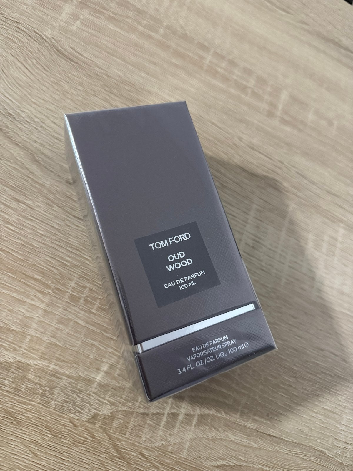 Tom Ford Oud Wood Eau de Parfum 100ml - Nieuw in doos, Sieraden, Tassen en Uiterlijk, Ophalen of Verzenden, Nieuw